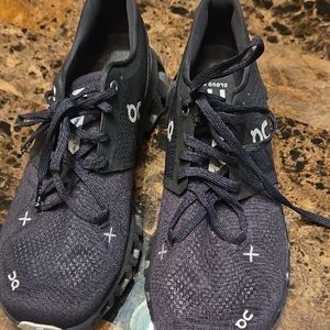 On Running Womans Dark Blue Athletic Shoes